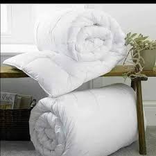 UNBEATABLE PRICES😘😍😜UNBINDED DUVETS SET. White unbinded  duvets,  set of 1 duvet,1 bedsheet and 2 pillowcases, Machine washable , Warm, adding immediate character and style to your home.