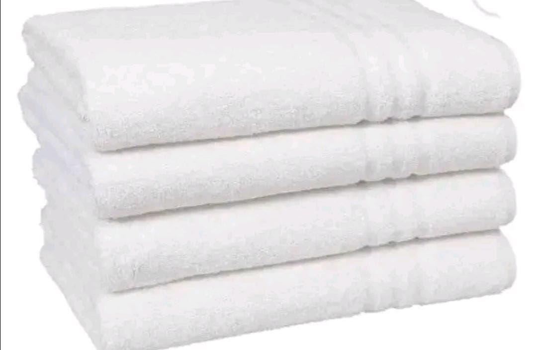 HIGHLY RATED.😲👌😊 BATH TOWELS. Large white Towels, Ease to care. Big size, Warm, Affordable, Soft feel, posses breathable characteristics which makes them perfect for your hands and body.