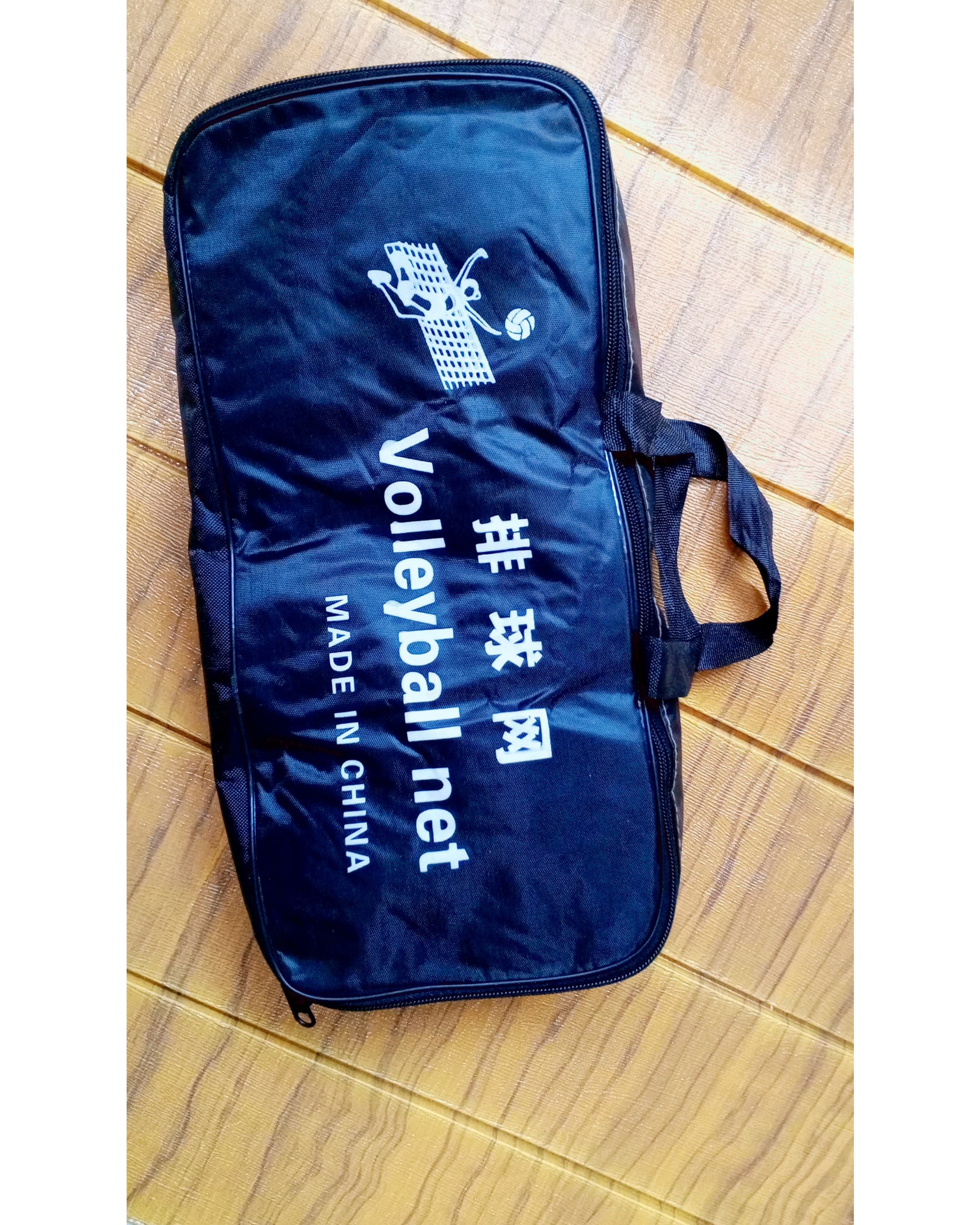 ENJOY YOUR VOLLEYBALL GAME ACTIVITIES 📌 Professional volleyball net 
📌 Size 9M × 1m
📌 Black in colour 
🔖