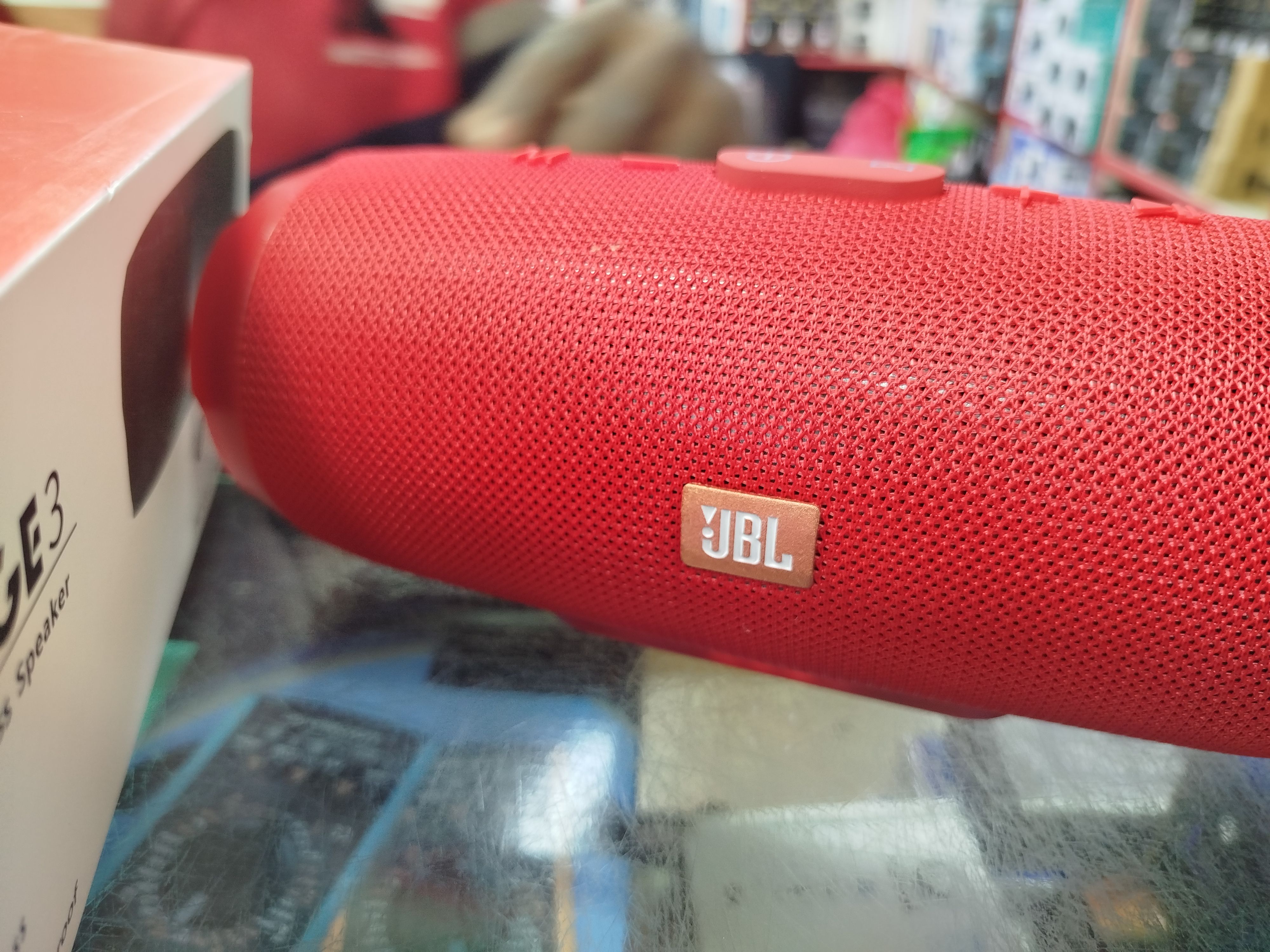 Jbl charge3 portable Bluetooth Speaker, Water Proof And Original..The bold charge3 delivers powerful Original Sound with exceptional clarity thanks to its 2-way speaker system consisting