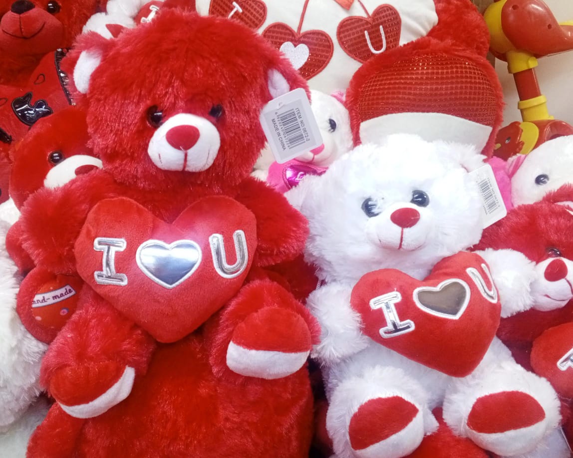 Elegant cute teddy bear doll. Made from ultra-soft plush fabric and filled with premium PP cotton, this rose teddy bear plush offers a cozy, slightly fluffy feel.