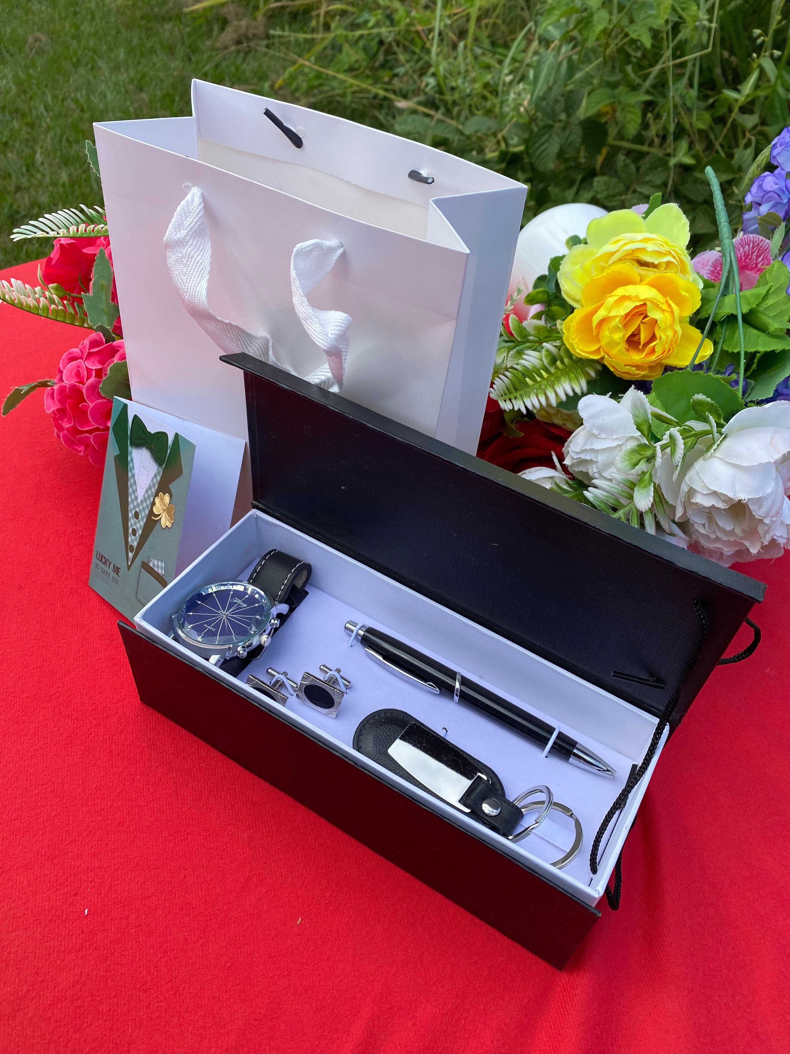 ❤VALENTINES MEN GIFT PACK🌹Watch🌹Executive pen🌹Key holder🌹Shirt cufflinks🌹Gift card🌹Box & Bag