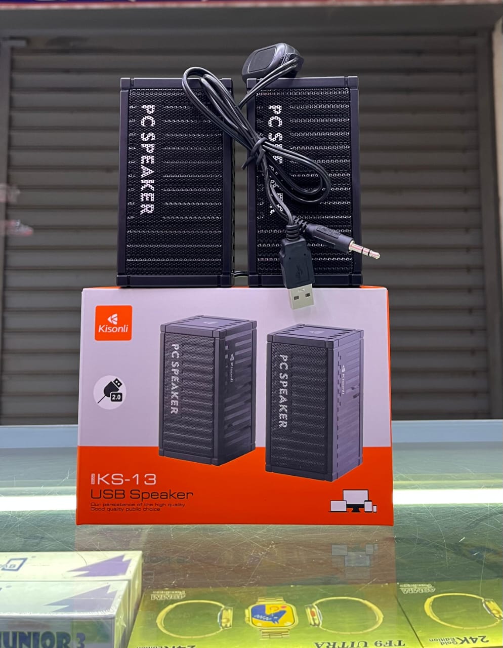 Kisonli Desktop, Laptop speakers Model KS-13.Clear and loud stereo sound with punchy bass. Plug-and-play functionality, no drivers needed. Compact design fits easily into tight spaces