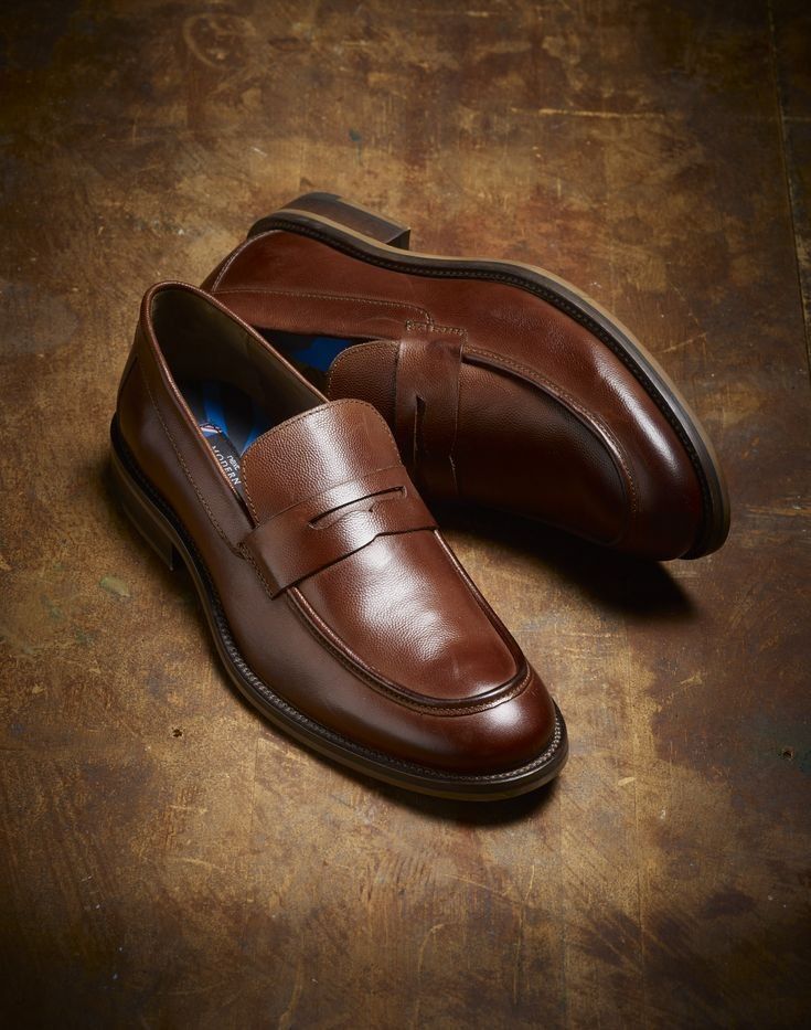 Pure leather new Men's Shoes High Quality Men Formal Business Shoes Official Shoes Dress Shoes Style Leather Shoes Soft Driving Shoes Pea Shoes Casual Non-slip party Dress Breathable Shoes Men