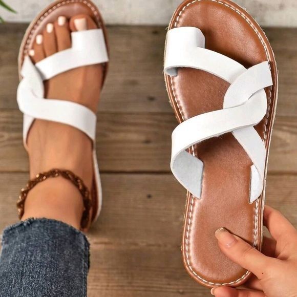 Women's Shoes genuine leather Fashionable Slippers Mom Room Shoes Soft Bottom Word Couple Sandals and Slippers Female Beach Wear Female Ladies Slippers Outdoor Indoor Slippers Unisex Student Open Shoe