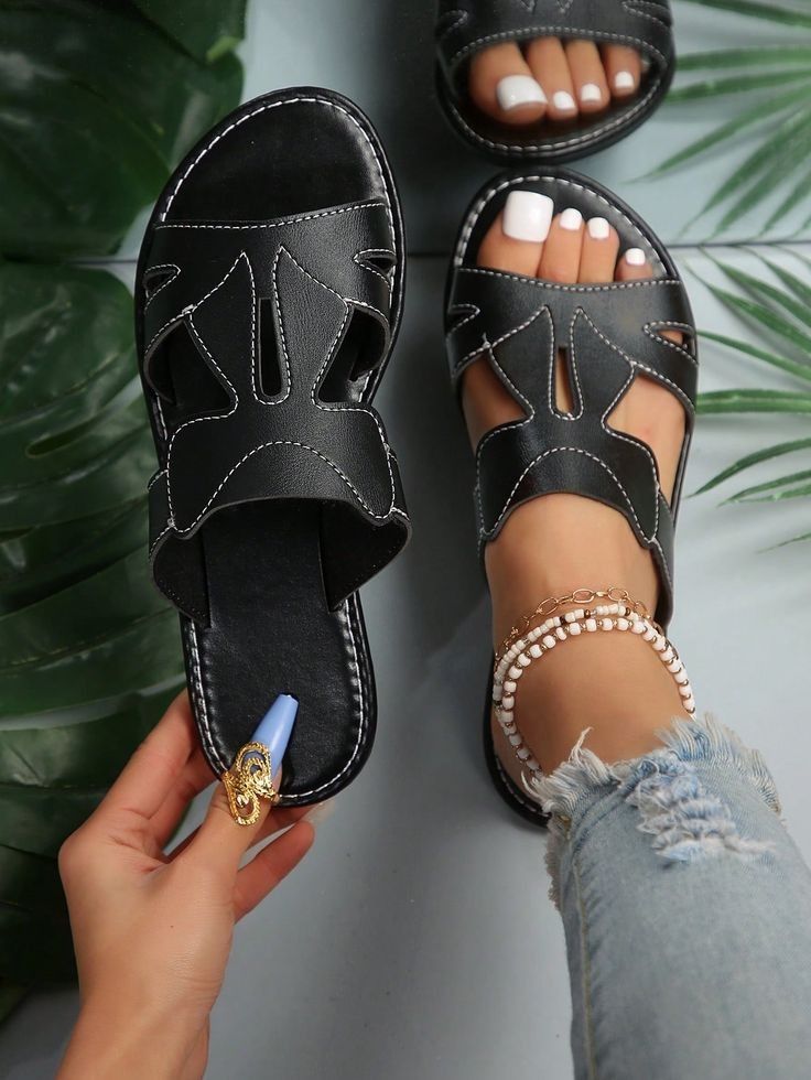 Women's Shoes genuine leather Fashionable Slippers Mom Room Shoes Soft Bottom Word Couple Sandals and Slippers Female Beach Wear Female Ladies Slippers Outdoor Indoor Slippers Unisex Student Open Shoe