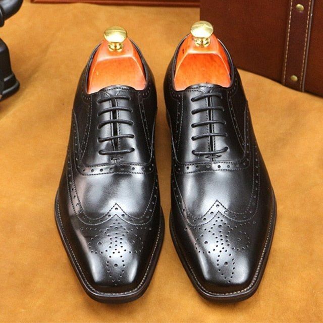 Mens classic genuine leather shoes, official can be worn with khaki , jeans or material trousers, affordable men shoes