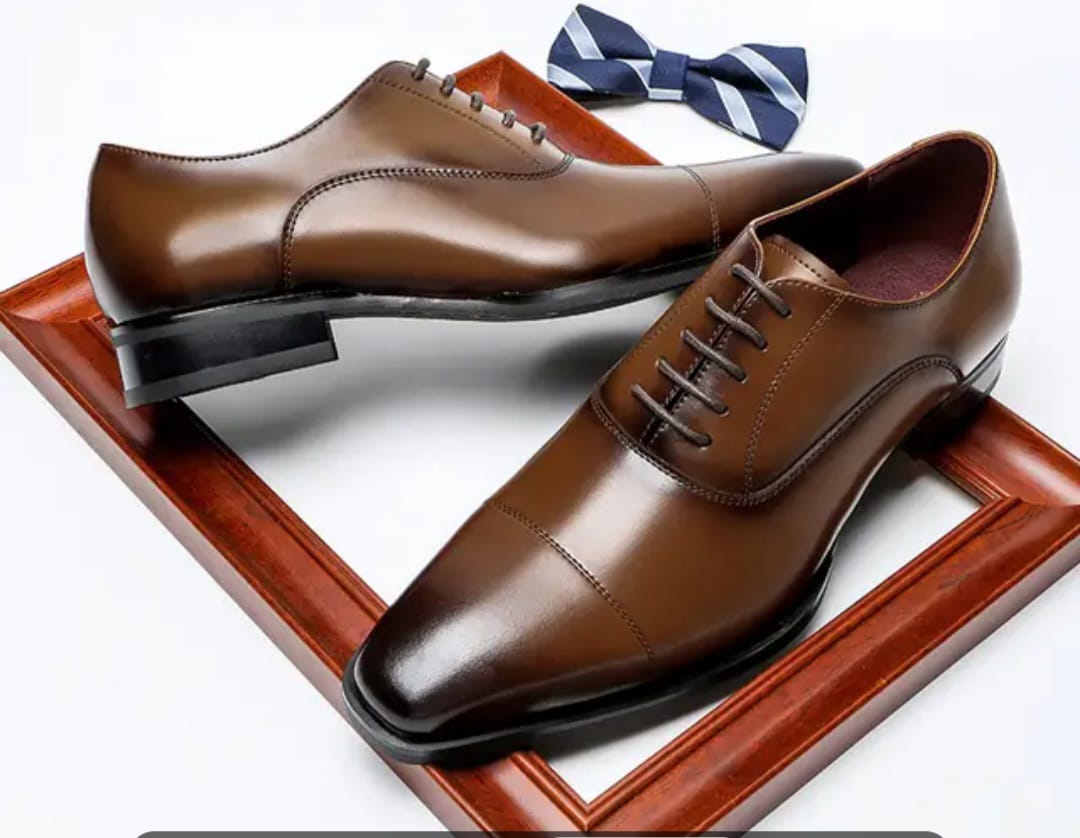 Mens classic genuine leather shoes, official can be worn with khaki , jeans or material trousers, affordable men shoes