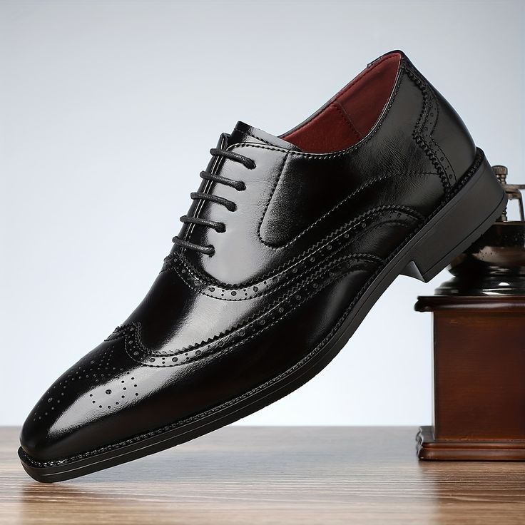 Mens classic genuine leather oxford shoes, official can be worn with khaki , jeans or material trousers, affordable men shoes