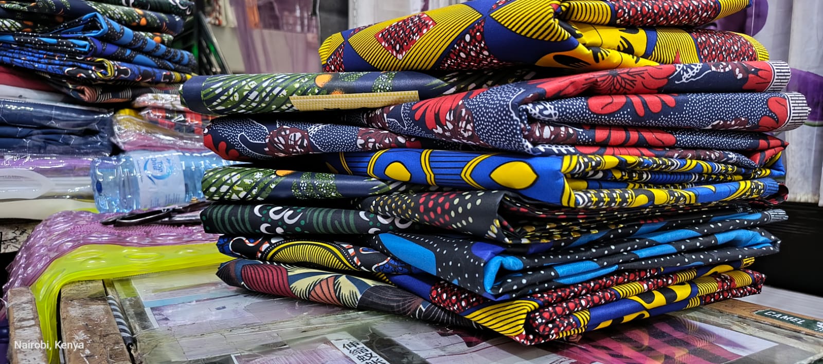 A PAIR OF African Fabrics Vitenge / A PAIR OF Swahili leso