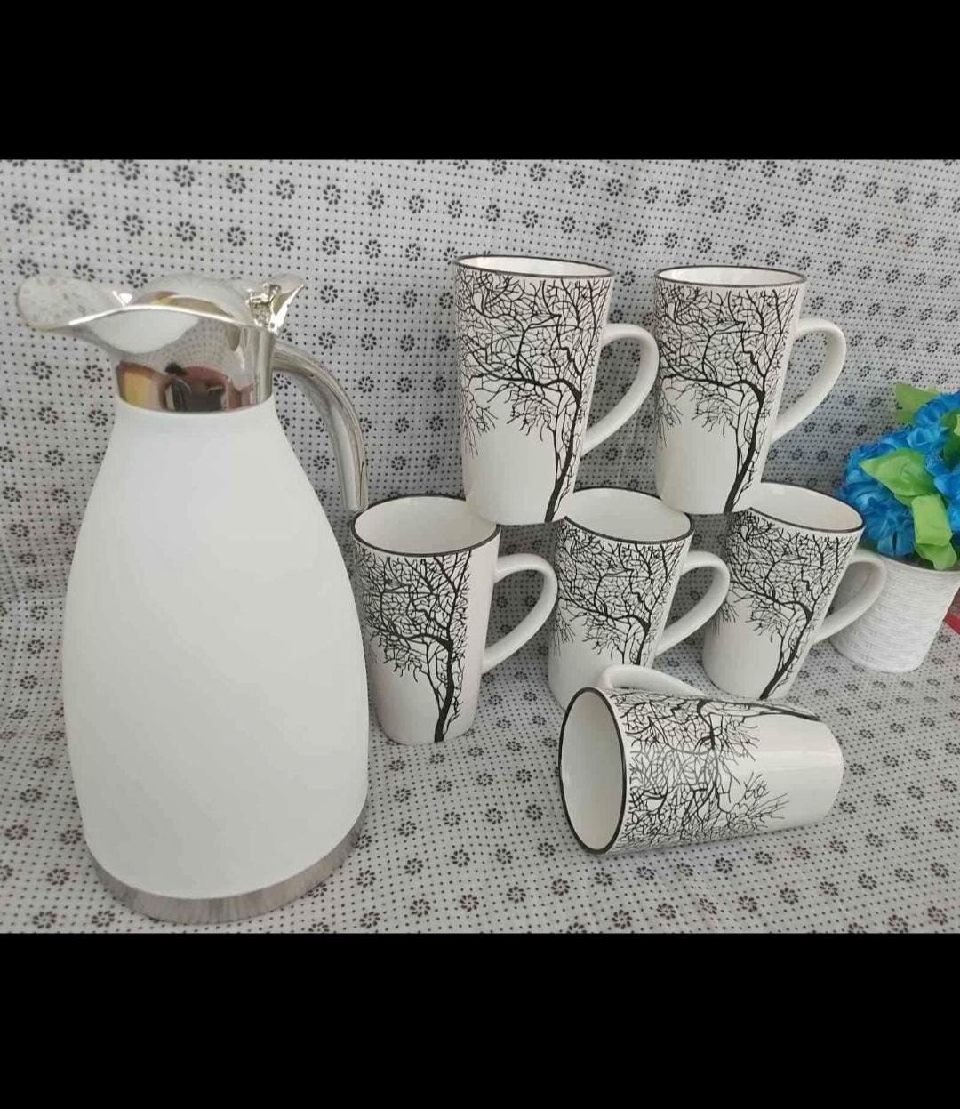 Golden cups
Tree mugs
James port flasks