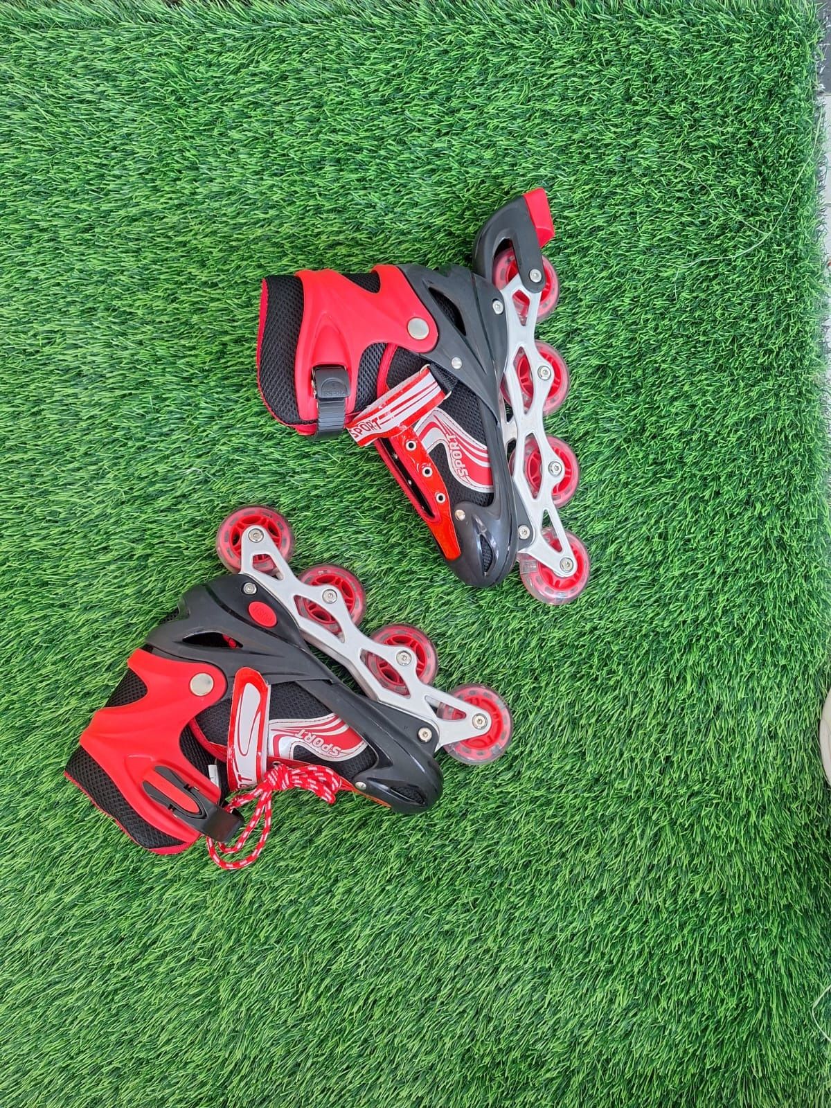 SPORT Four Wheels Inline Adjustable Roller Skates Shoes