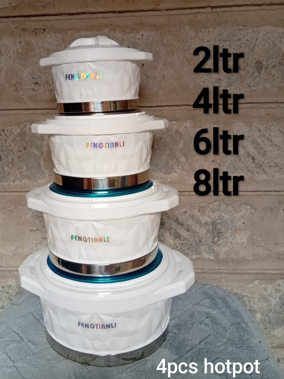 4pcs Hotpot Set  Have your self these elegant and classic large 4 pieces hot pots at home. This Hotpots are odorless, durable, and virtually unbreakable. These hot pots have a fusion of stainless ste