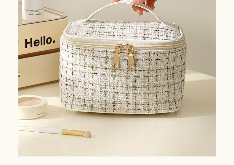 New design Fashion Plaid Tweed Storage Bag Travel Ladies Toiletries Storage Custom Cosmetic Bag lattice makeup bag large capacity portable travel storage bag makeup organizer bags