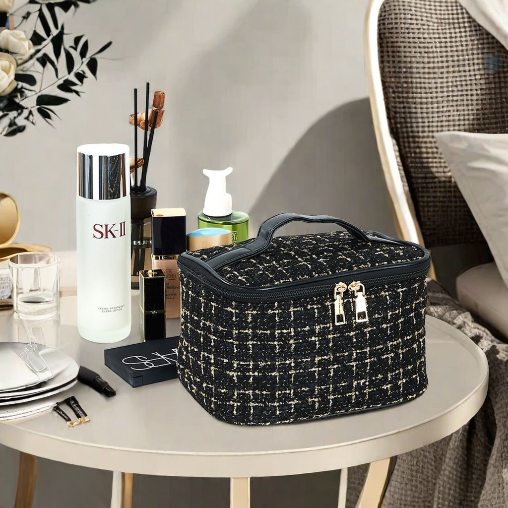 New design Fashion Plaid Tweed Storage Bag Travel Ladies Toiletries Storage Custom Cosmetic Bag lattice makeup bag large capacity portable travel storage bag makeup organizer bags