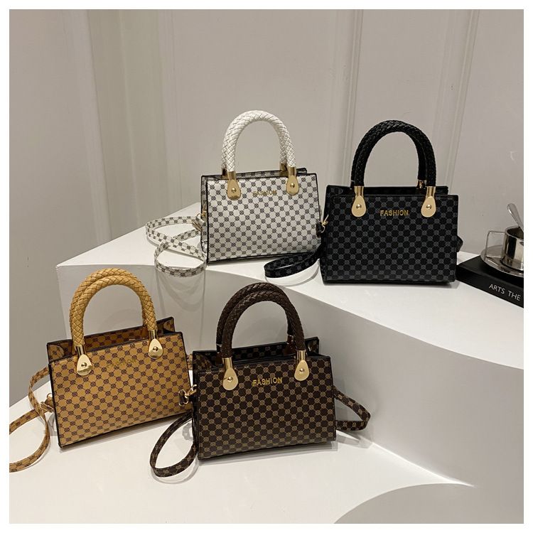 Casual Cool Crossbody Bag 2025 Spring New Bags Women's Retro Fashion Handbag Simple Western Style Shoulder Bag