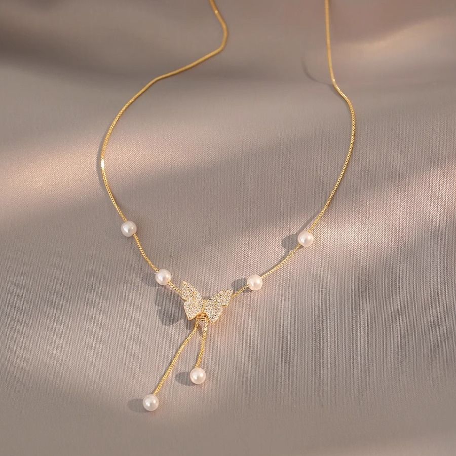 Fashionable Personalized Elegant and Versatile High-end Women's butterfly Pearl Lock Bone Chain Versatile and High End Niche Instagram Style Jewelry Gift
