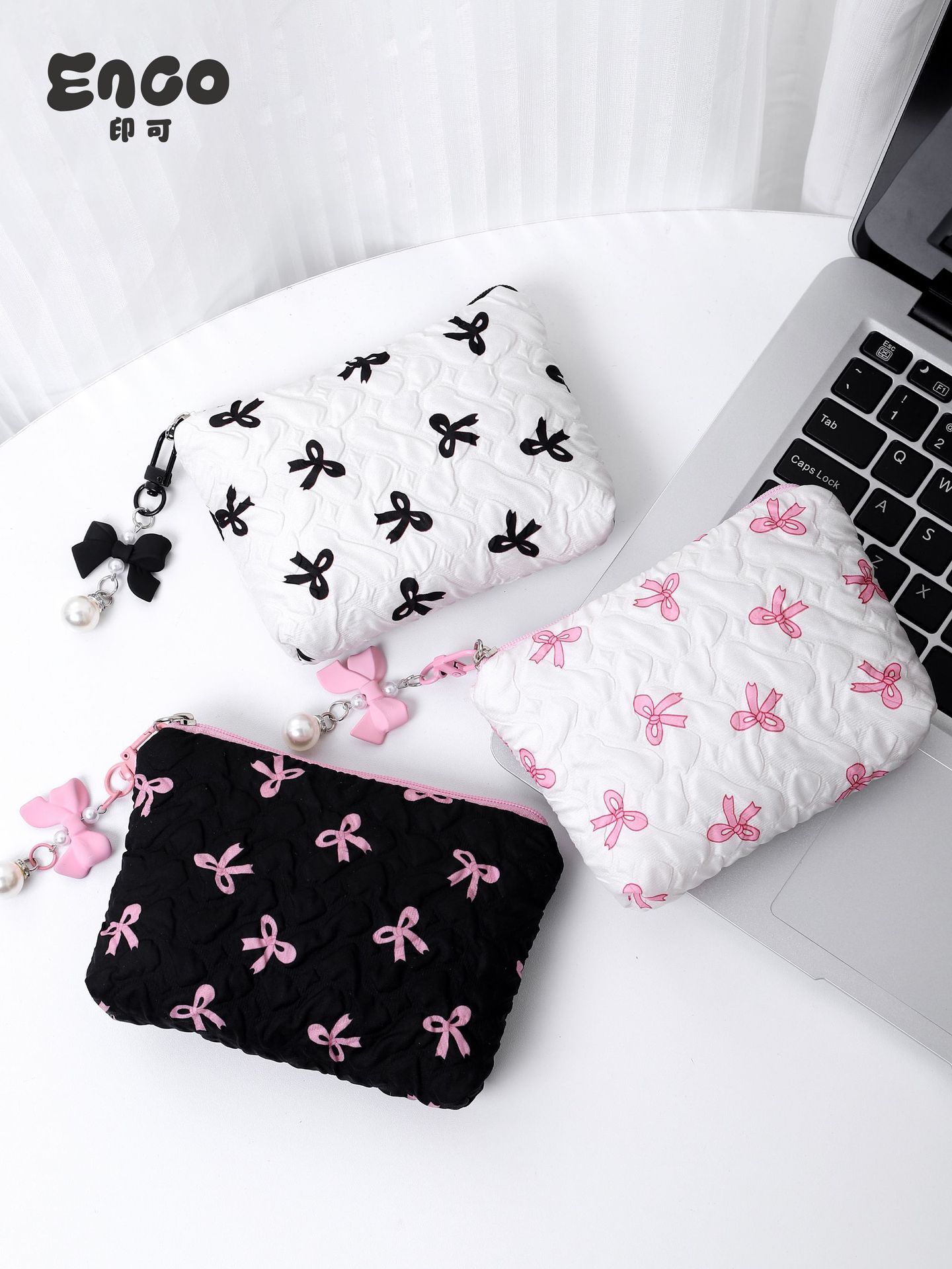 2025 Quilted Makeup Bag Floral Cosmetic Bag Zipper Makeup Pouch Cute Travel Toiletry Bag Organizer