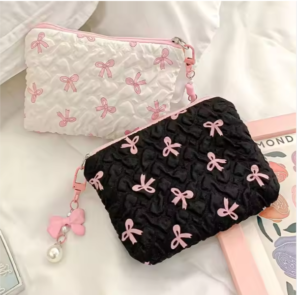 2025 Quilted Makeup Bag Floral Cosmetic Bag Zipper Makeup Pouch Cute Travel Toiletry Bag Organizer