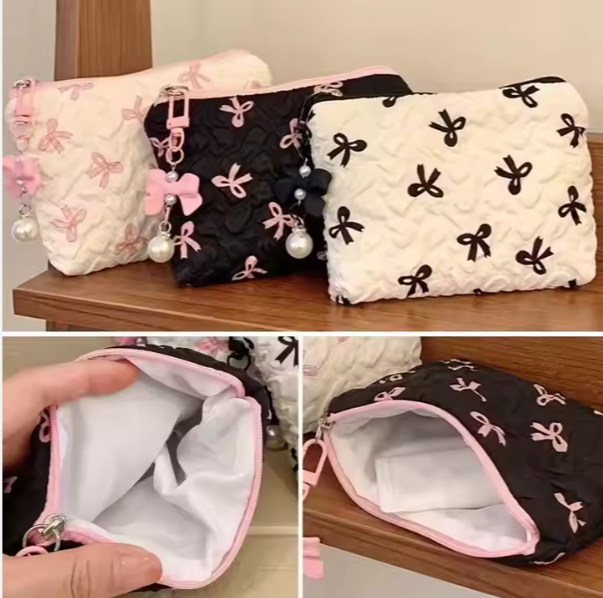 2025 Quilted Makeup Bag Floral Cosmetic Bag Zipper Makeup Pouch Cute Travel Toiletry Bag Organizer