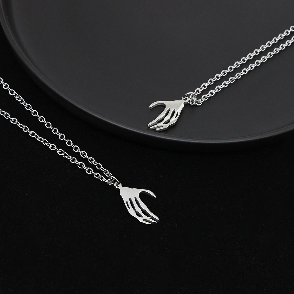 Personality Love Skeleton Hand Pendant Necklace Unisex Gothic Punk Stainless Steel Couple Charm Chain Choker Rock Gift Jewelry