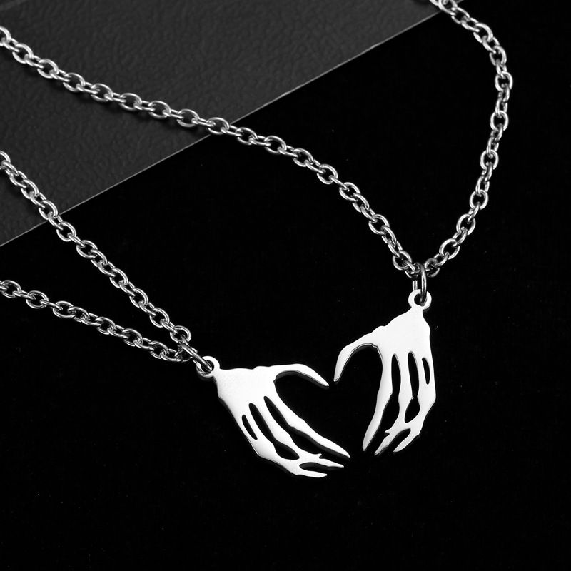 Personality Love Skeleton Hand Pendant Necklace Unisex Gothic Punk Stainless Steel Couple Charm Chain Choker Rock Gift Jewelry