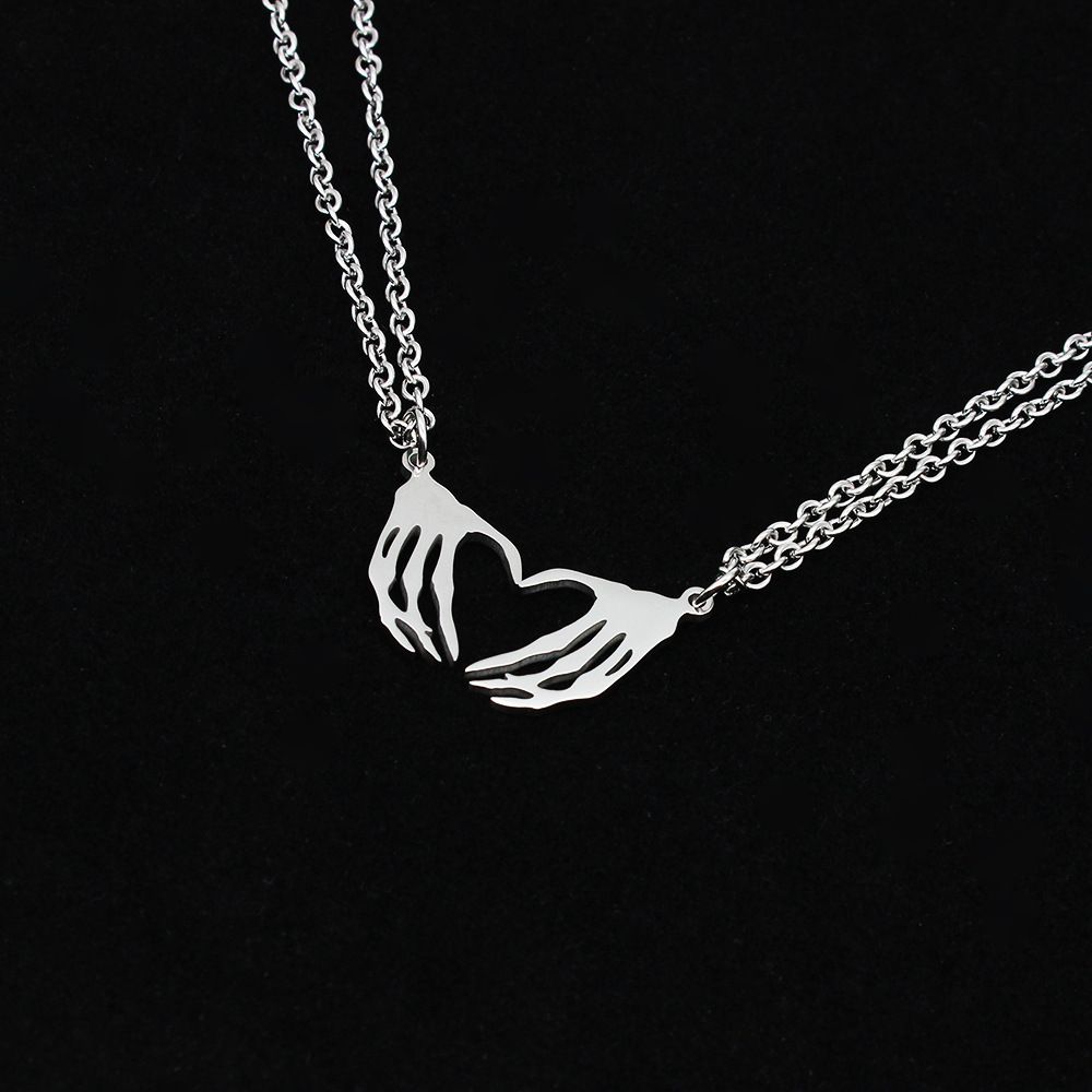Personality Love Skeleton Hand Pendant Necklace Unisex Gothic Punk Stainless Steel Couple Charm Chain Choker Rock Gift Jewelry