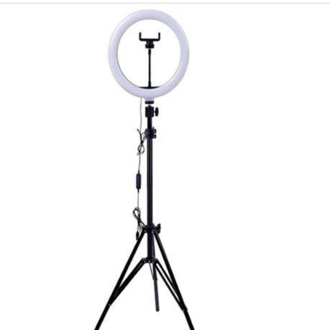 12inch ring light with 2.1m tripod stand for live streaming, TikTok photography make up application,with phone holder, foldable tripod,3 color modes, dimmable brightness to fit your desired light Inte