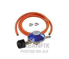 6KG Gas Regulator with Free 2M Pipe and 2 Hose Clamps for Safe and Efficient Gas Connection, Durable Metal Construction, Easy Installation, Compatible with LPG Cylinders