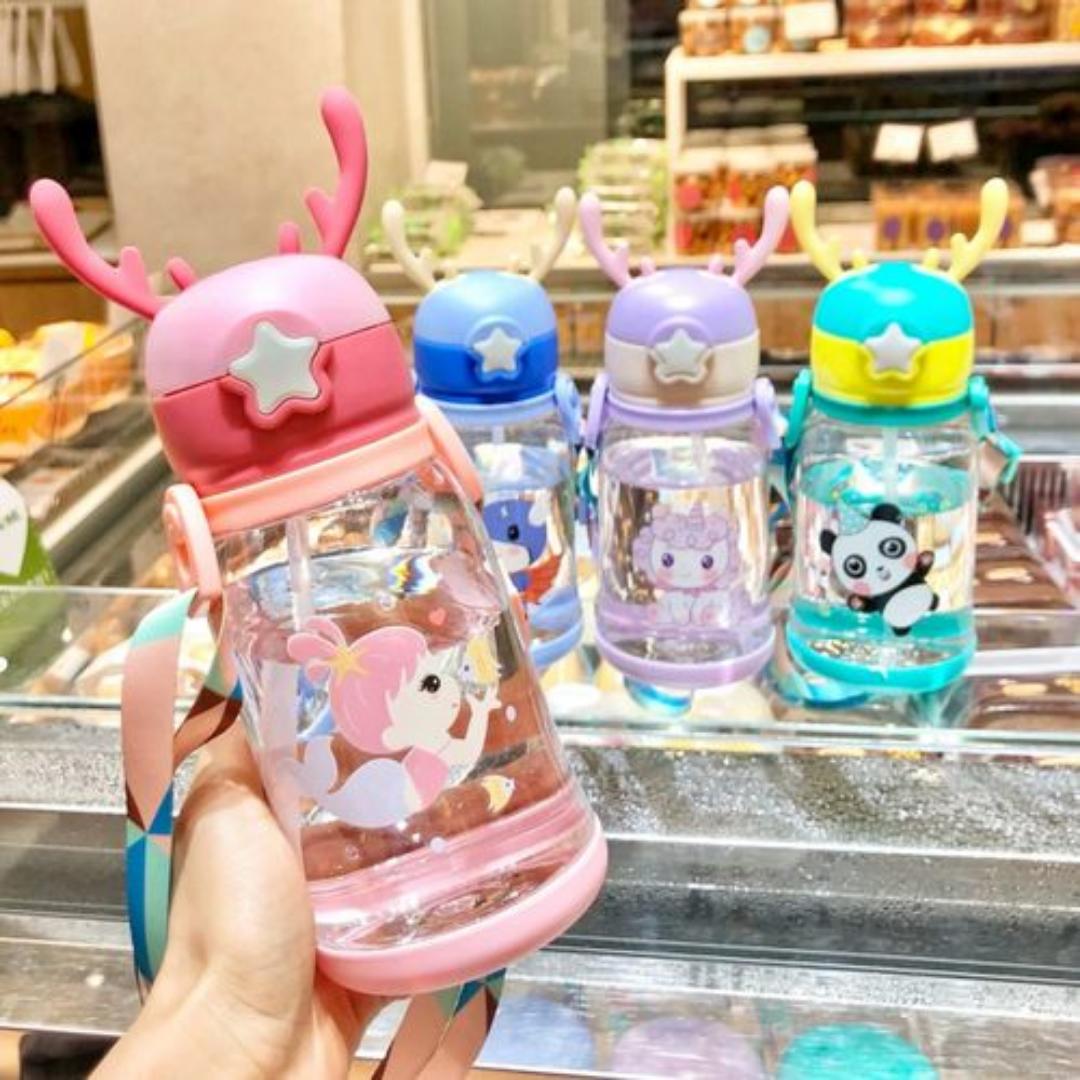 Cute Cartoon Horn Shape Sipper Bottle for Kids - Anti-Leak Design & 600 ML water bottle for Kids.