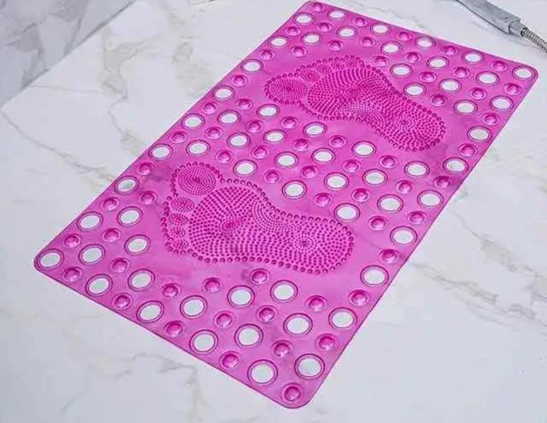 Anti-slip Bathroom Mat - Antislip Non Slip Safety Mat - Designed with patterned rubber for anti-slip properties, Easy to clean, Secures the bathroom entrance for kids and the everyone.