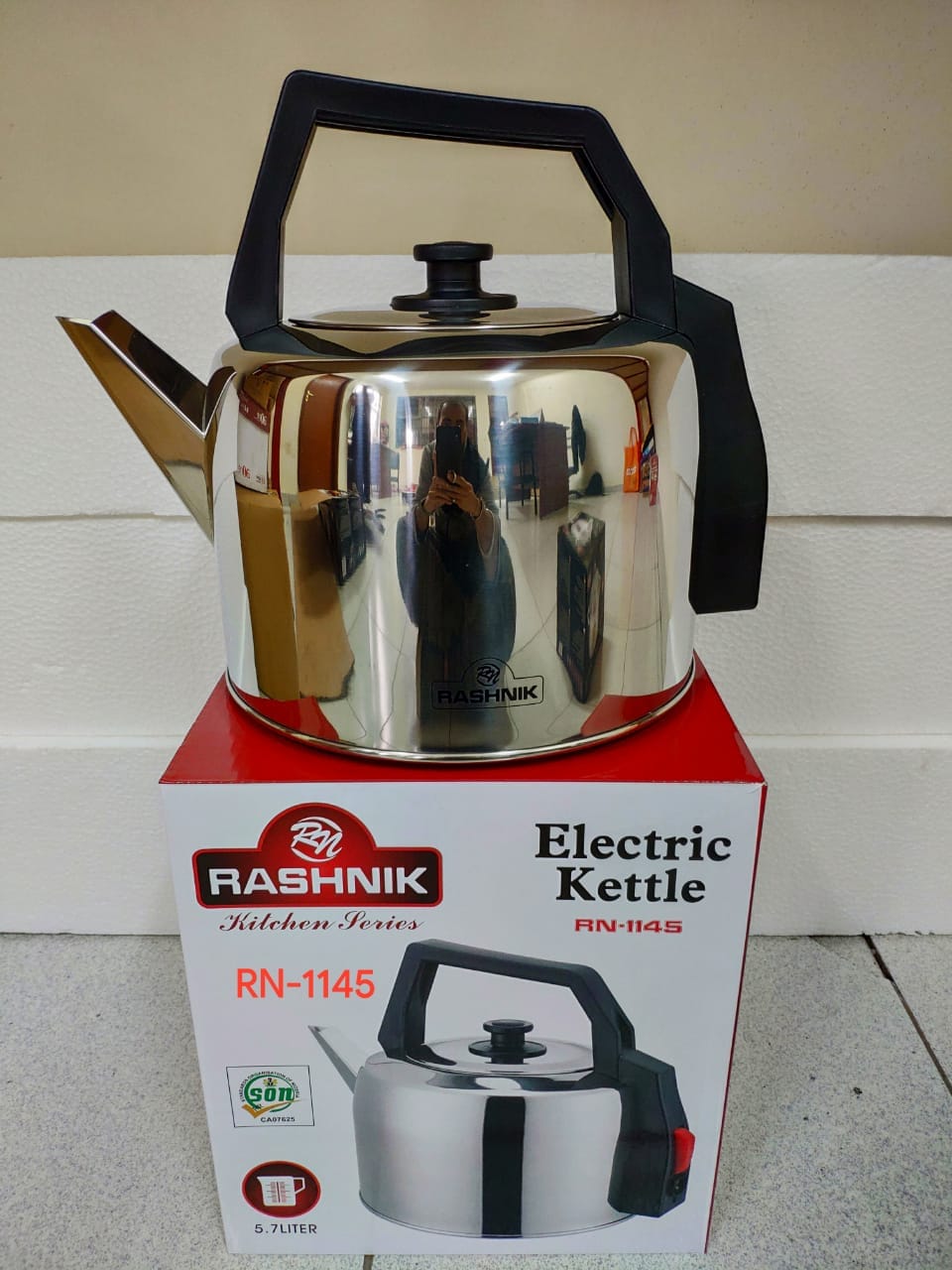 LARGE CAPACITY ELECTRIC KETTLE. Rashnik 5.7 Litres Electric Kettle, Auto shut-off, Removable lid for easy cleaning, Detachable cord