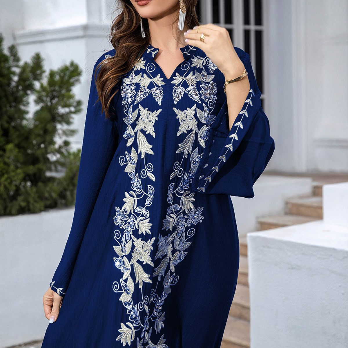 New Product Selection: Cross border Muslim Middle Eastern Robe Women's Abaya Embroidered Temperament Dress Evening Dress Dubai Women's Foreign Trade Wholesale