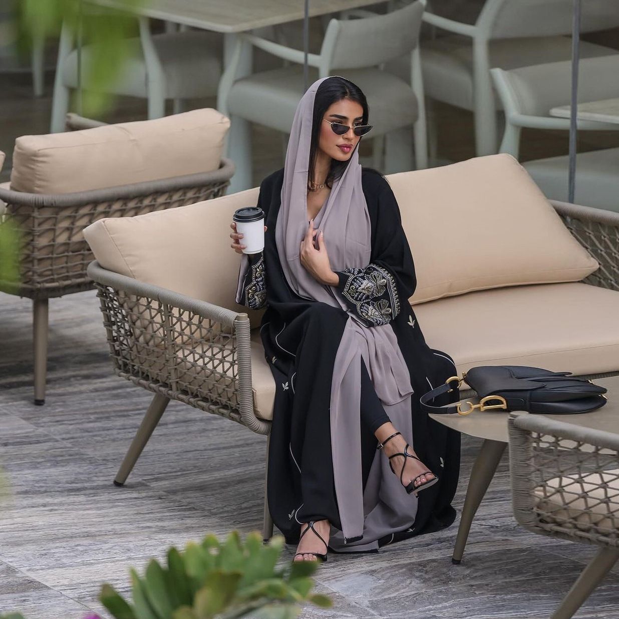 New Product Selection MQ105 Muslim Fashion Embroidered Patchwork Abaya Waist Cardigan Trendy Ins Spring/Summer Elegance Commuter Dress Robe