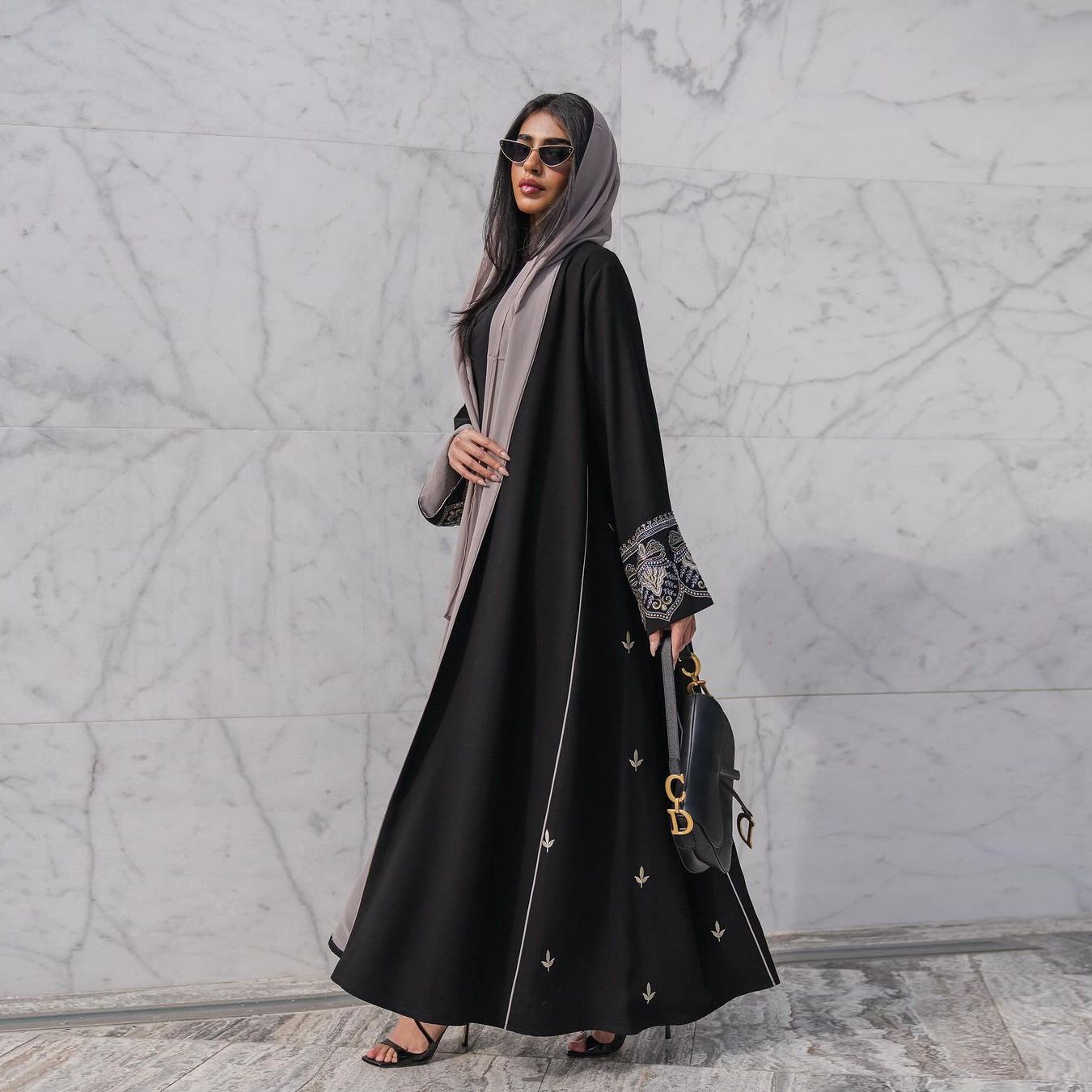 New Product Selection MQ105 Muslim Fashion Embroidered Patchwork Abaya Waist Cardigan Trendy Ins Spring/Summer Elegance Commuter Dress Robe