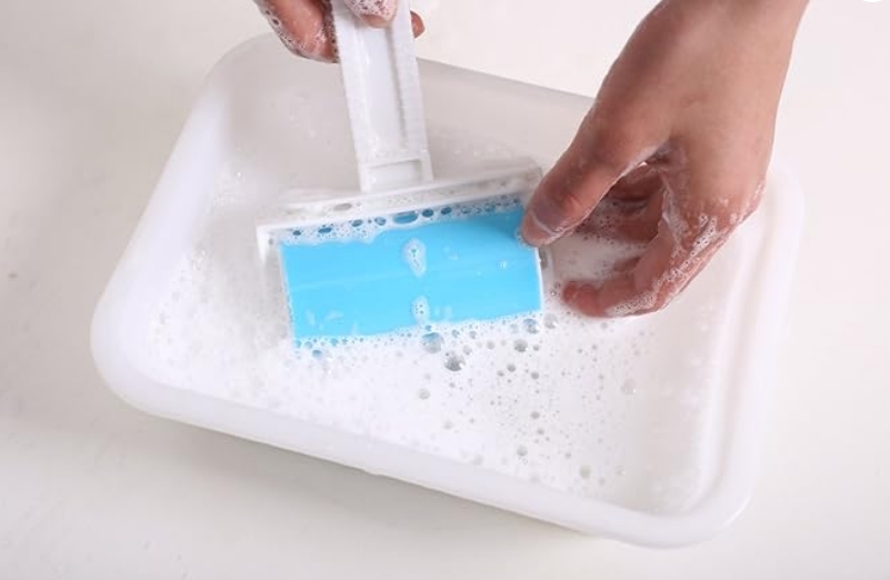 Reusable Lint Remover Washable Clothes Hair Sticky Roller – Portable Home & Pet Hair Dust Collector