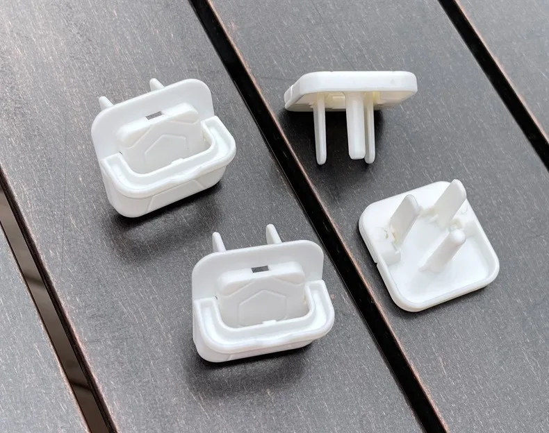 4 Pieces American Standard Baby Care Electrical Safety Socket Protection Cover Guard Children Anti Electric Shock Rotate Protectors