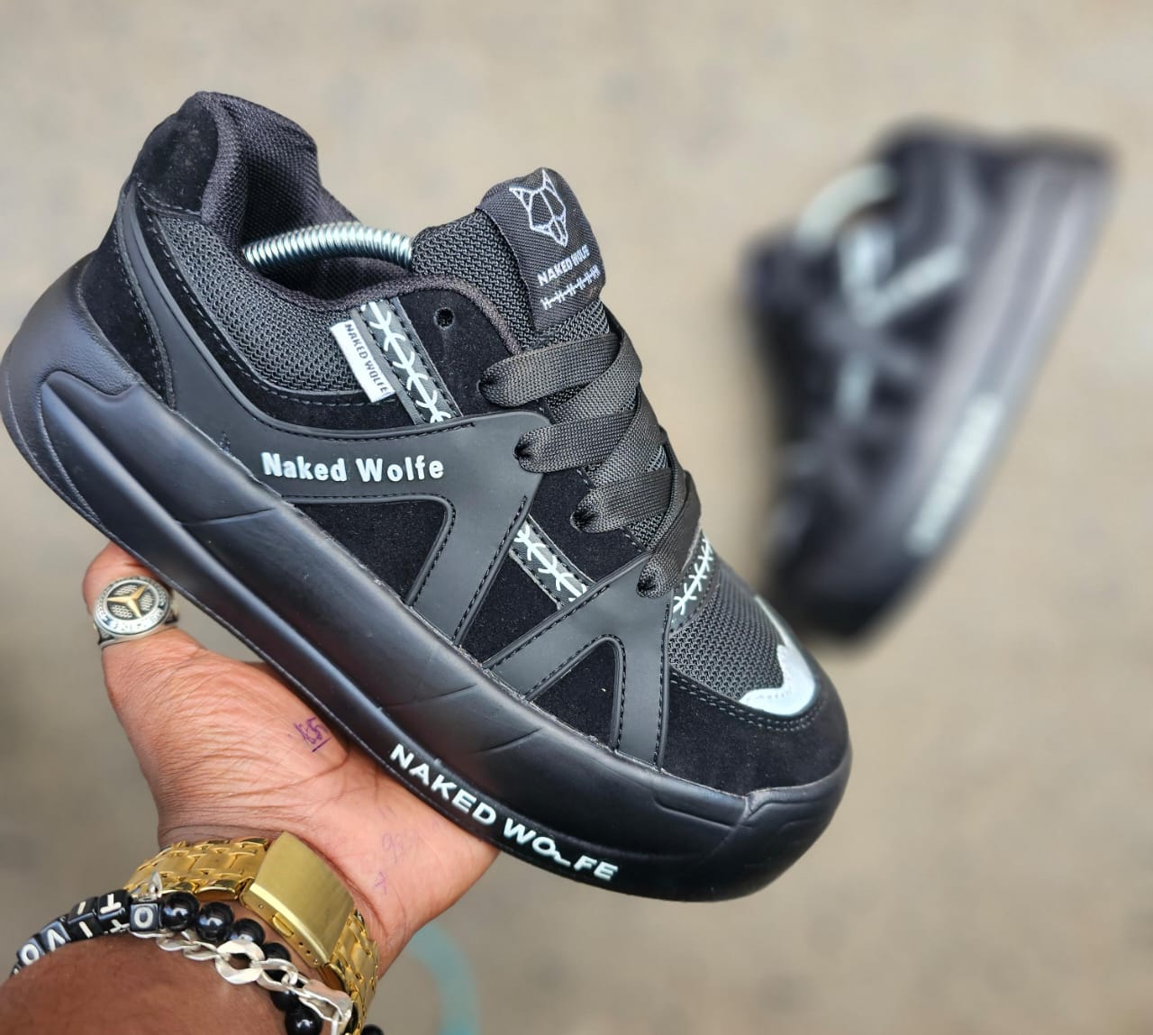New arrival⚡ Quality Best 🔥 Original Naked Wolfe 💯💥 breathable Unisex 🌟 sneaker shoes 🔥🔥
