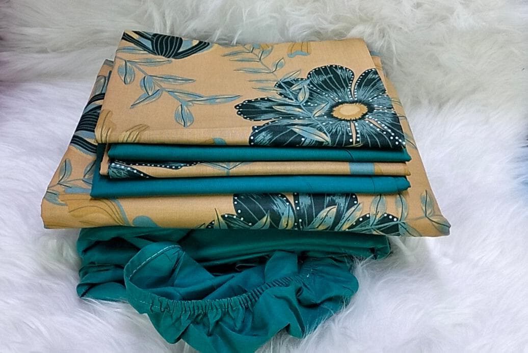 6*7 6 PC Mix and Match Bedsheets. 1 pc pattern bedsheet, 1 pc plain fitted bedsheet and 4 pcs pillow cases.