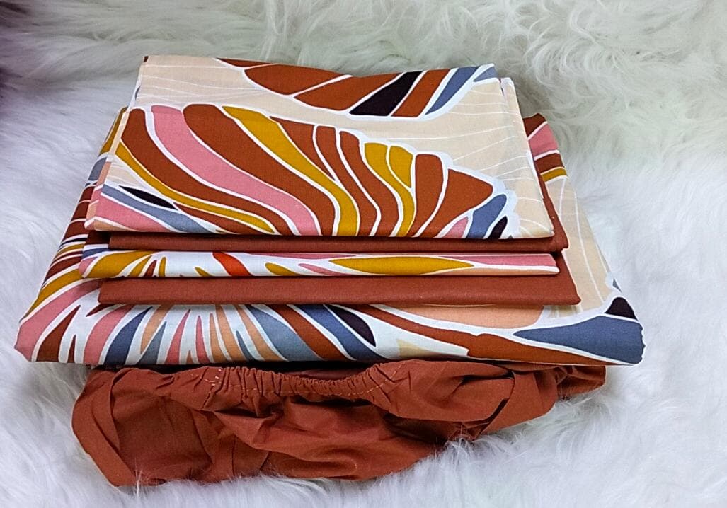 6*7 6 PC Mix and Match Bedsheets. 1 pc pattern bedsheet, 1 pc plain fitted bedsheet and 4 pcs pillow cases.