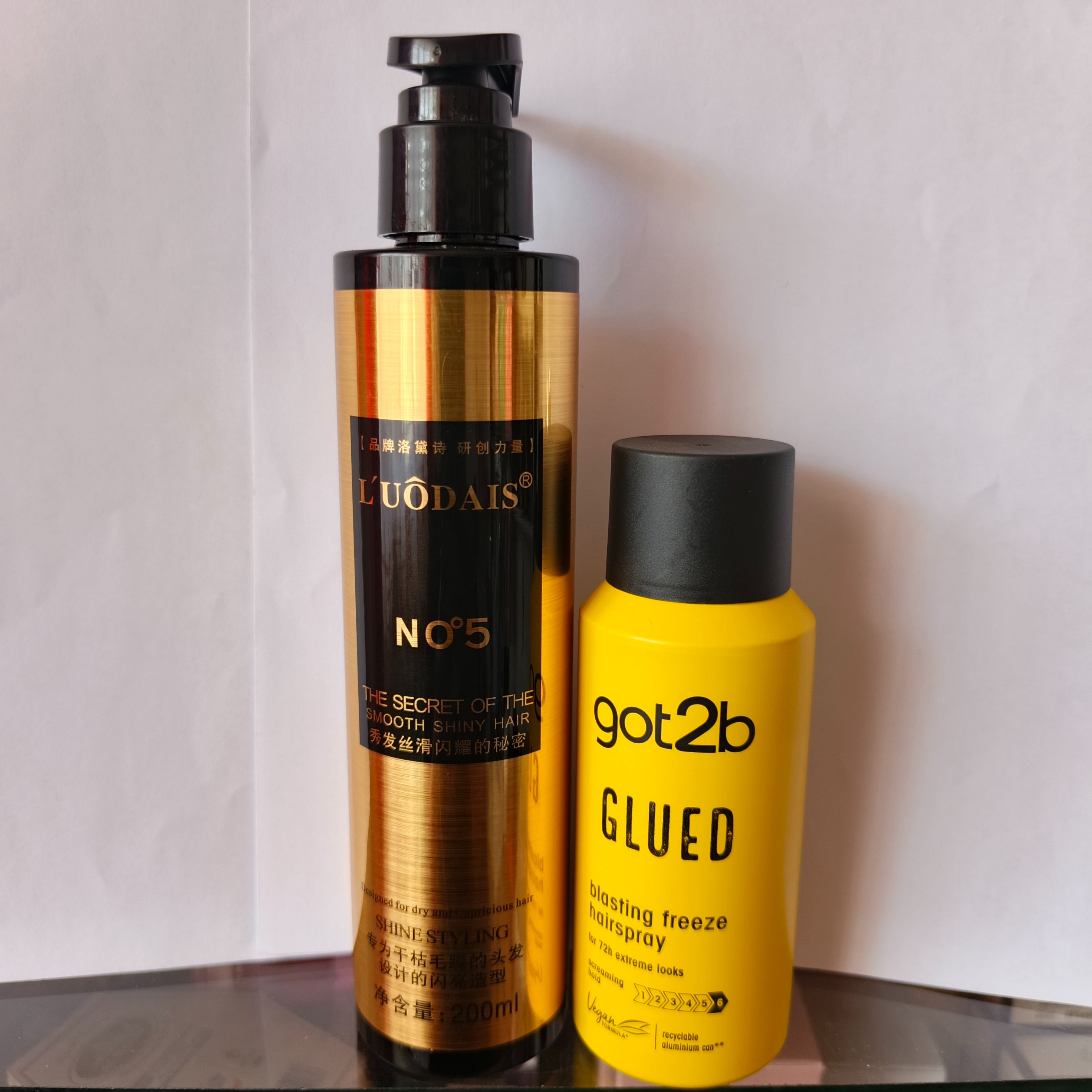 Got2b Blasting freeze spray  + FREE Human hair curl keeper
Wig Hair spray glue + free curl keeper