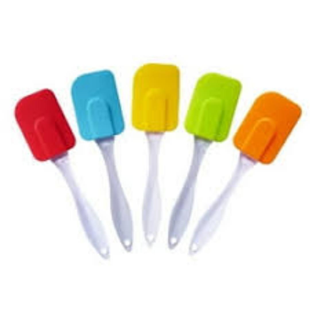 [CLEARANCE OFFER] Silicone Spatula and Pastry Brush Set Special for Cake Mixer, Cooking, Baking, Glazing - Set of 2 (Multicolor)