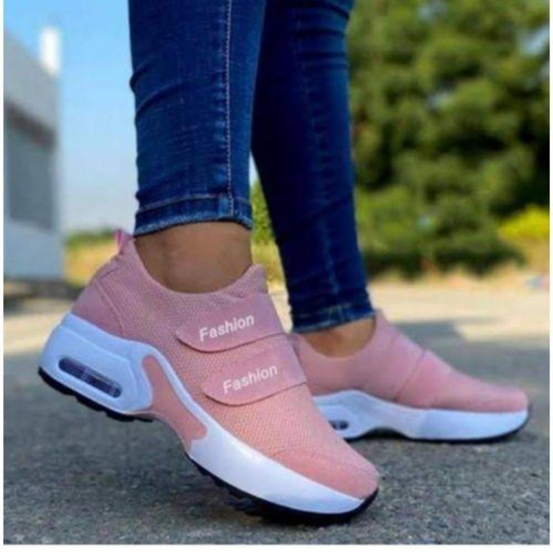 Ladies sneakers