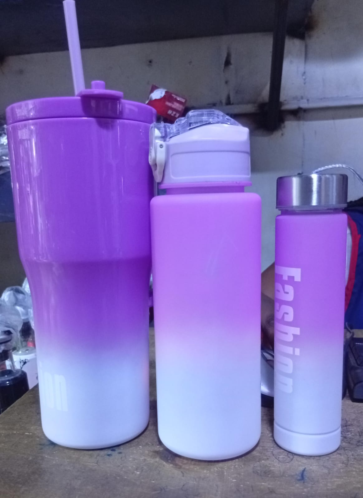 40oz Thermal Mug With Straw For Iced Coffee, Hot Or Cold Tea.stainless steel water tumbler is made of double wallvacuum insulated 304 food grade stainless steel, plastic,silicone,which is freeof bisph