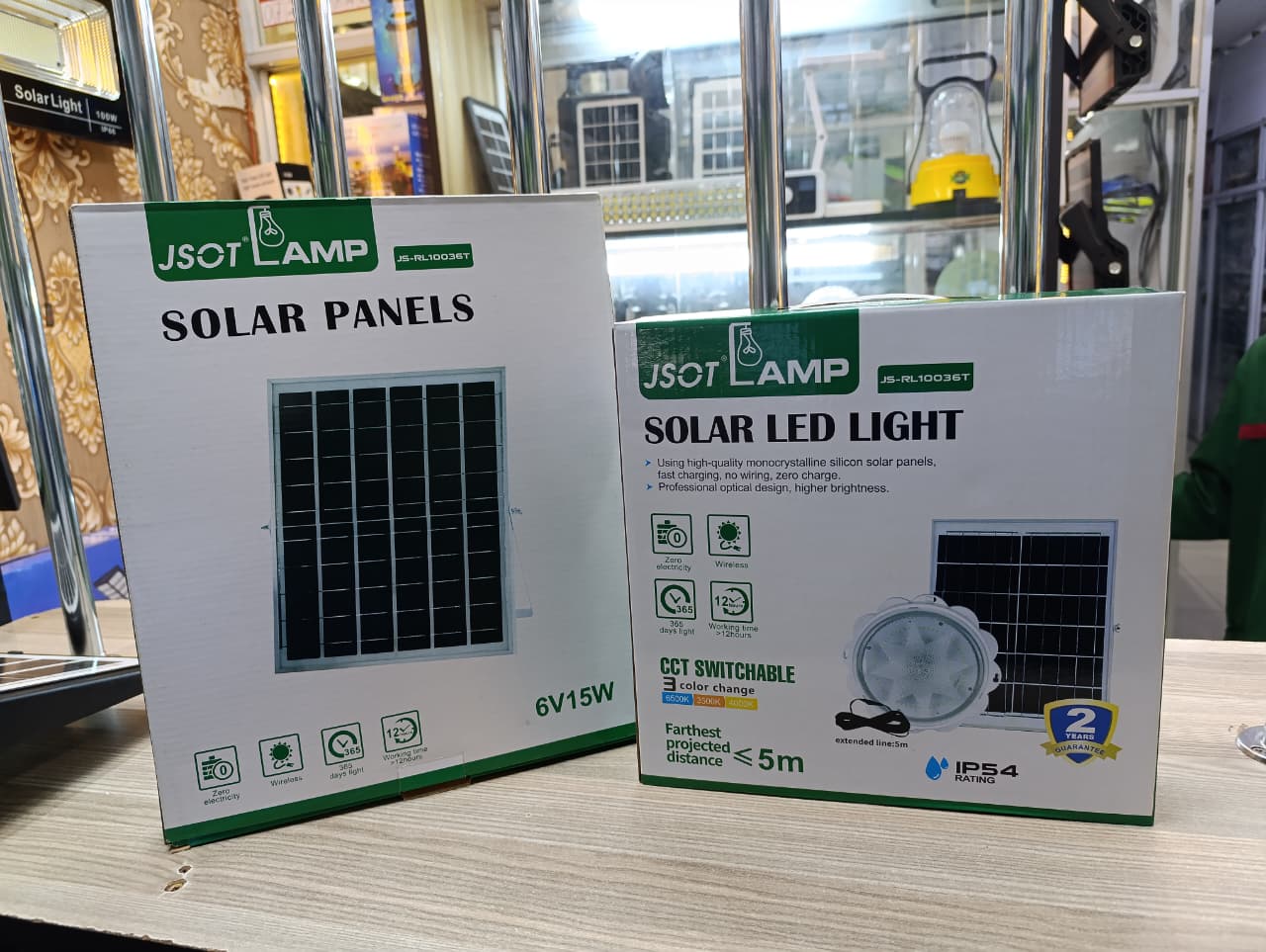 🎇Solar Light 300W SOLAR Powered Indoor Outdoor Ceiling Lights With All Weather🎇his new solar ceiling light uses high-quality three-color LED lamp beads. The lighting color can be switched between wa