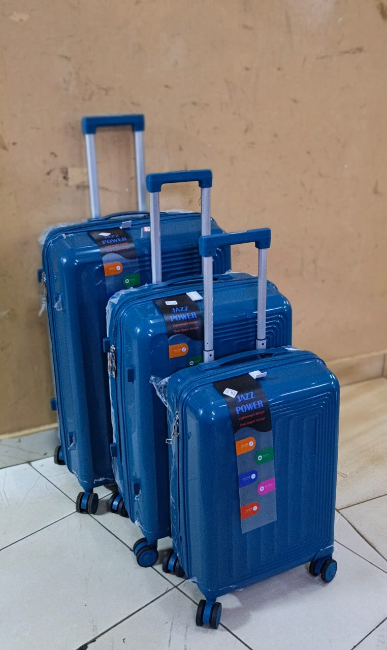 3 in 1 Unbreakable PP Suitcase

▪️Zipper closure frame.
▪️360 Easy-glide spinner wheels. 
▪️Telescopic handle system locks in multiple levels to adapt.
▪️Compression straps keep clothing neatly packed