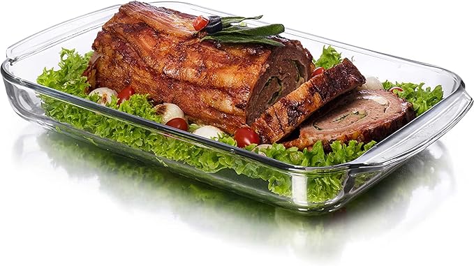 2 PIECE GLASS BROSILLICATE BAKE PAN.Microwave and dishwasher safe.
Dishwasher safe for quick and easy cleaning.
There is no need to start transferring leftovers to a new container
clear glass dish mak