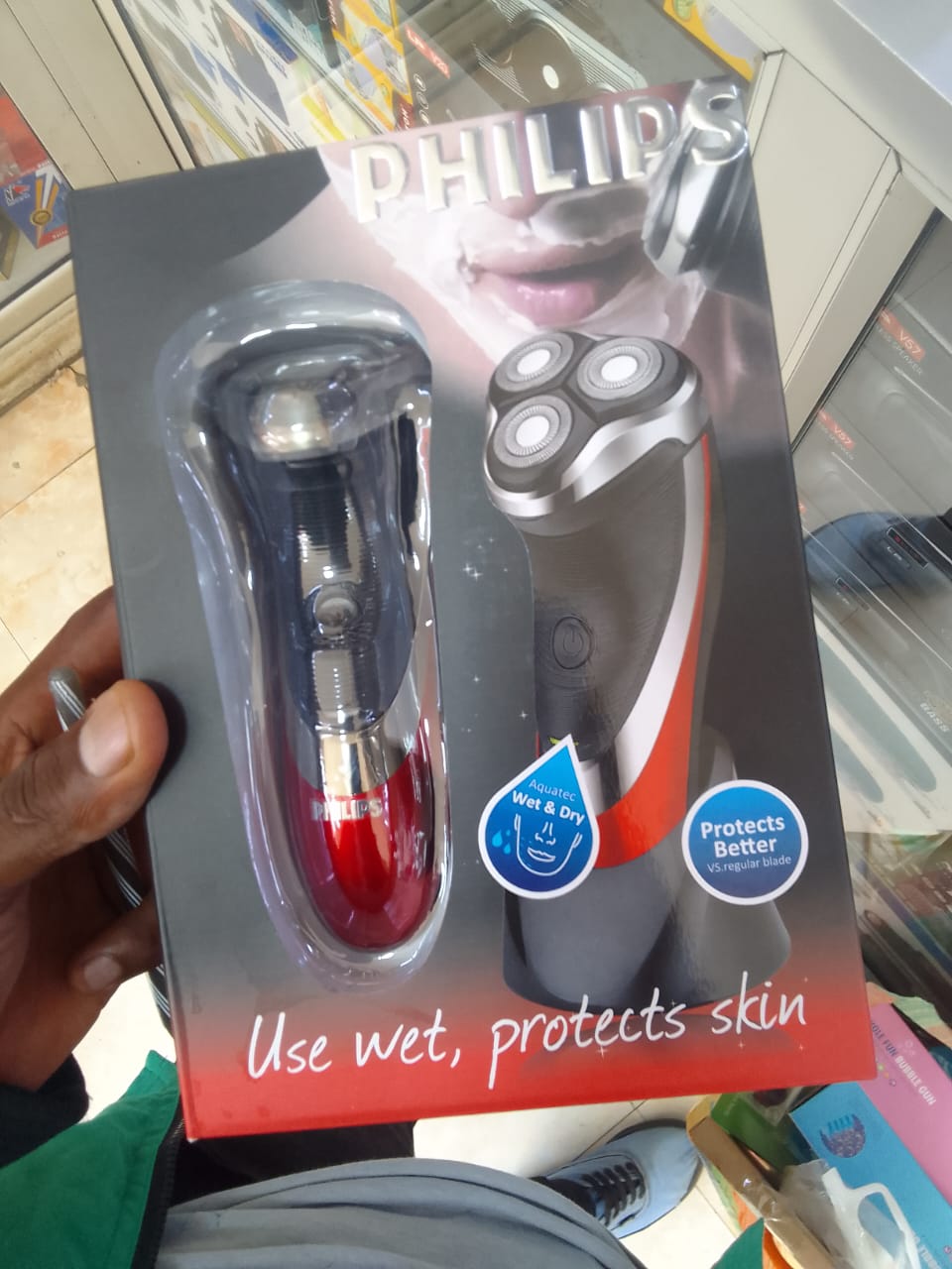 ▪️🌱RESTOCKED 🌱▪️Philips Hair Shaving Smoother skin protection, smooth shave.Glides over skin for a smooth and even shave
3D Floating Heads move for a convenient clean shave
Aquatec for a refreshing