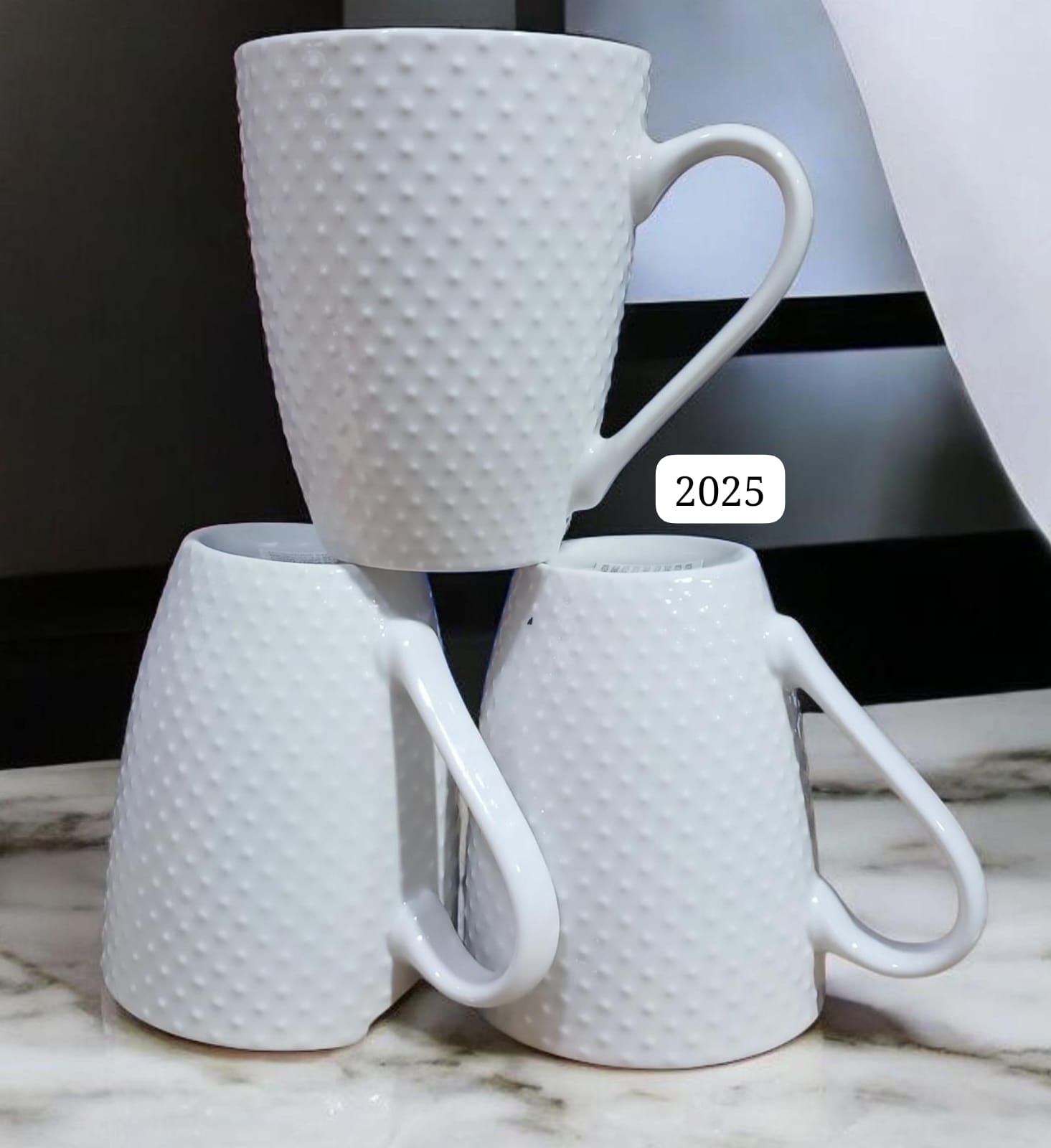 📍🍂TOP QUALITY 🍂📍Classic Ceramic Mugs For Tea/Coffee Set(6) (Vikombe).High Quality Ceramic mug
Perfect for Coffee, Tea, Hot Chocolate, Milk etc
Skillfully Designed to ensure a pleasant Warm hold
Pe
