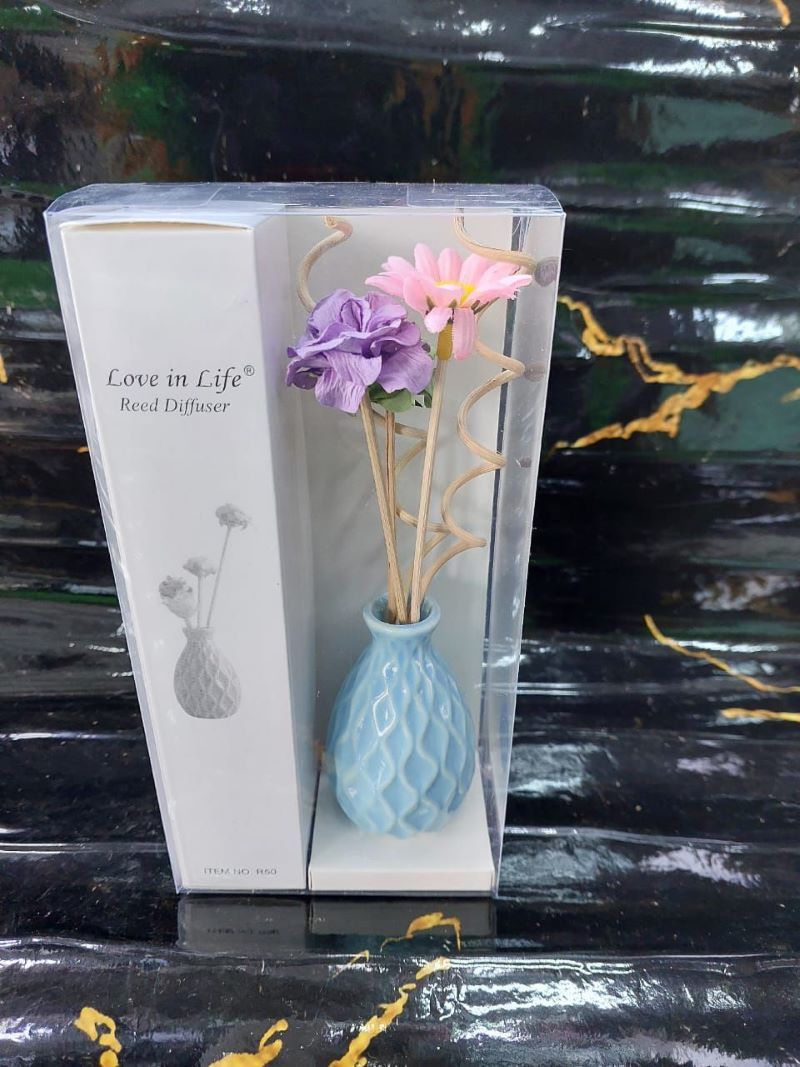 Decorative Flowers & Ceramic Vase Reed Diffuser - 50ml Long Lasting Essential Oil - Ideal for Home, Offices, Toilets, Bathrooms